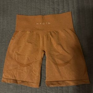 nvgtn contour shorts